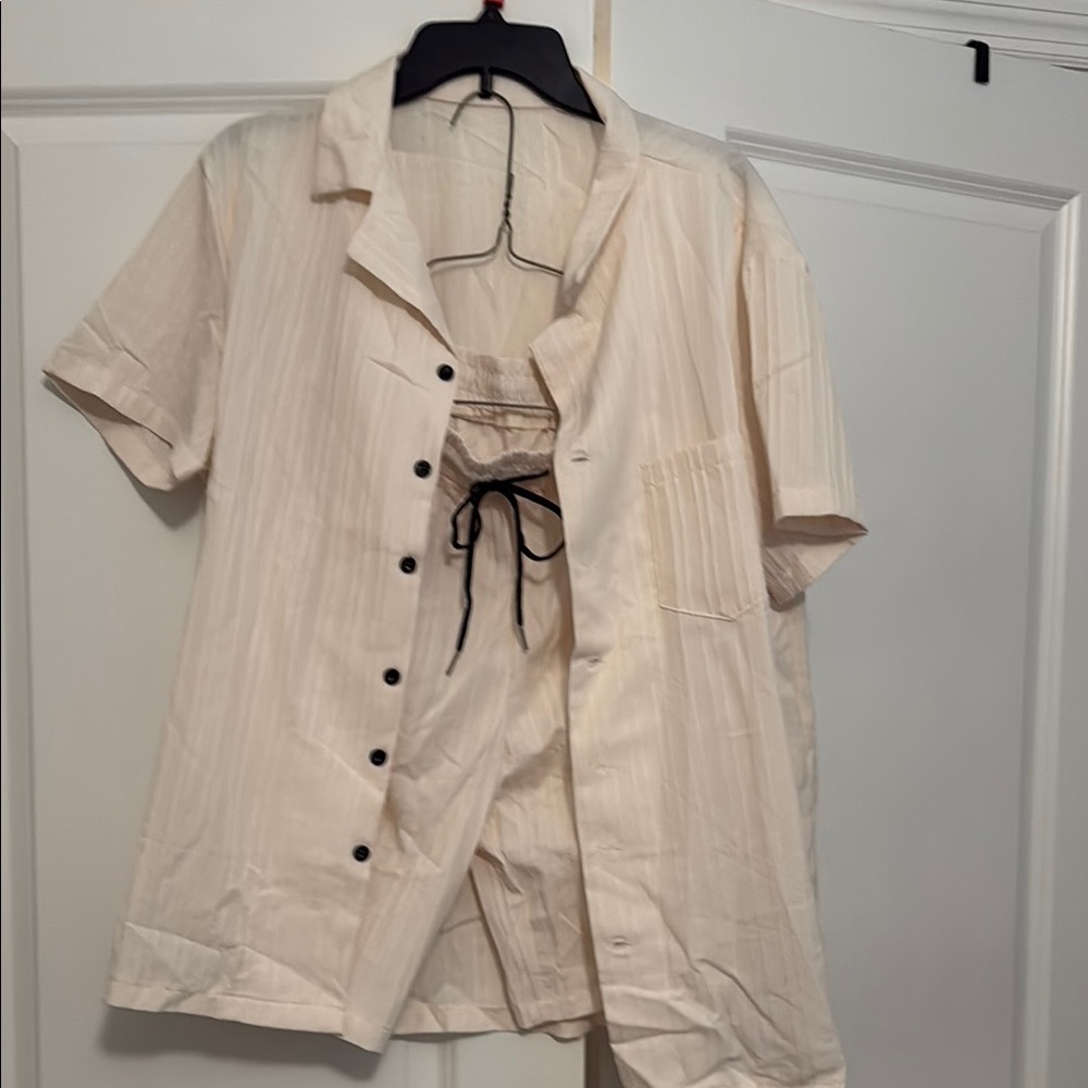 Men’s Cream Short Sleeve Button-Up Shirt and Shorts Set NWOT